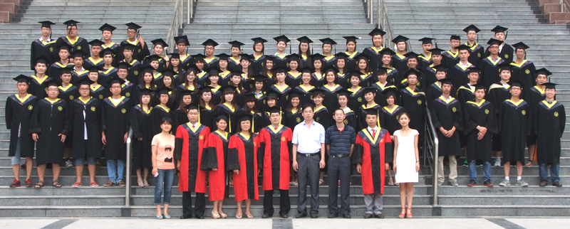 院隆重召开2013届毕业生毕业典礼-河南工程学